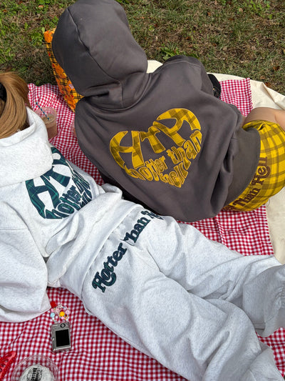 wiggle wiggle × HTH heart logo  hoodie