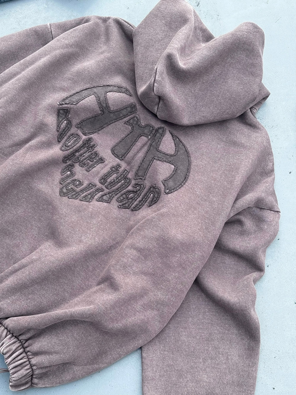 vintage like Heart Logo Hoodie – YZ