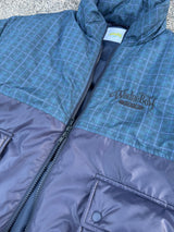 チェックのダウンジャケット 