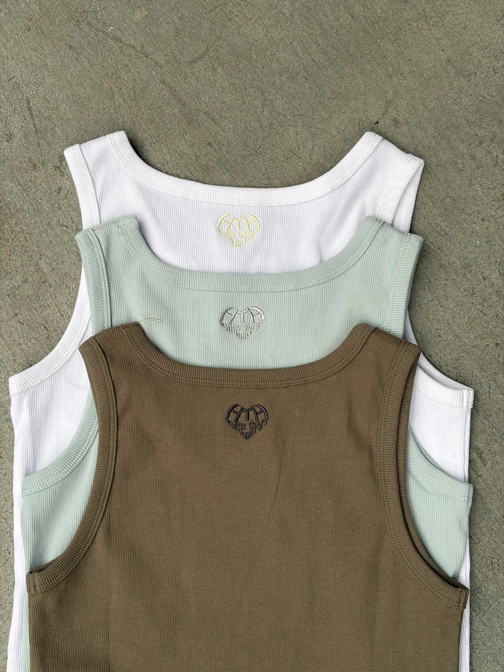 BUTTON TANK TOP – YZ