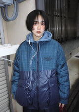 チェックのダウンジャケット 
