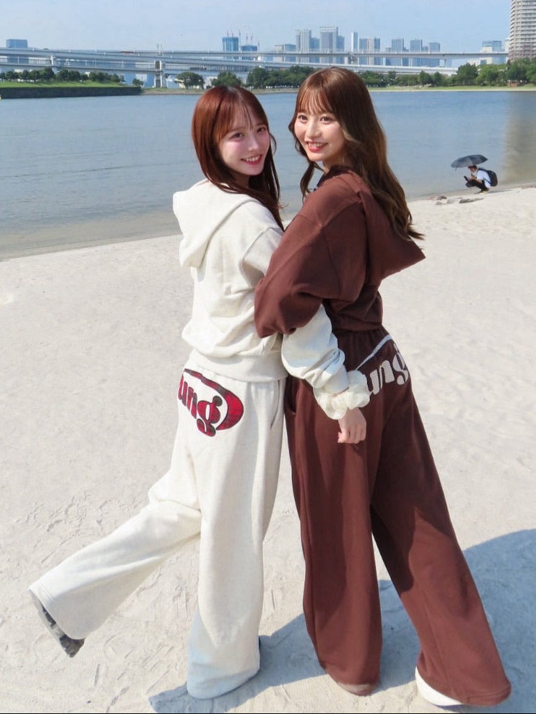 다양한 패턴의 yung 로고 집업 후디 