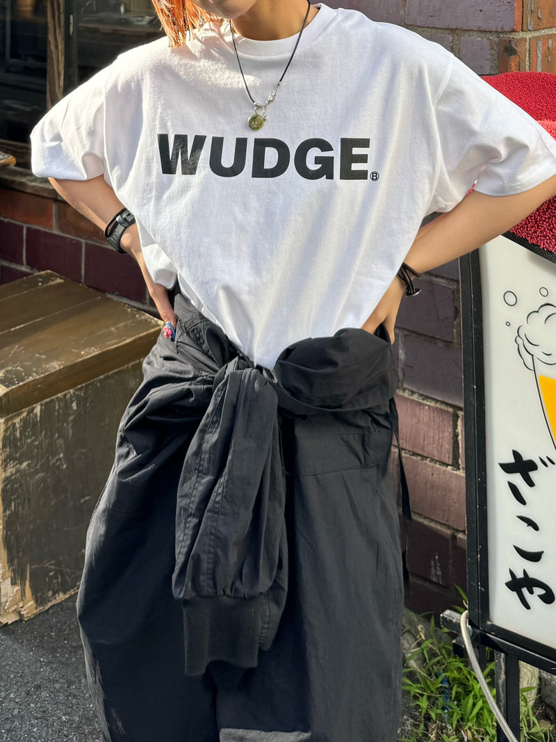 wudge B logo t-shirts