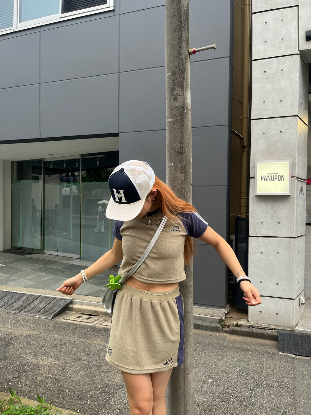 HTH × PIKO cropped tee – YZ