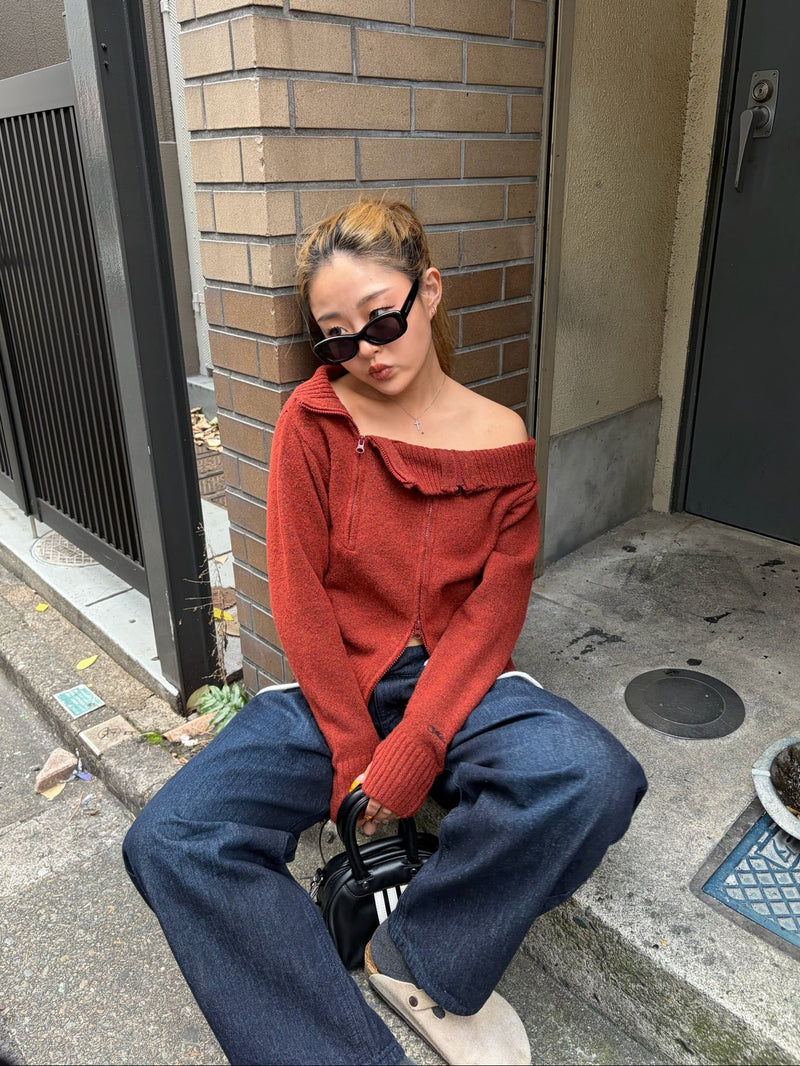 off shoulder zip knit