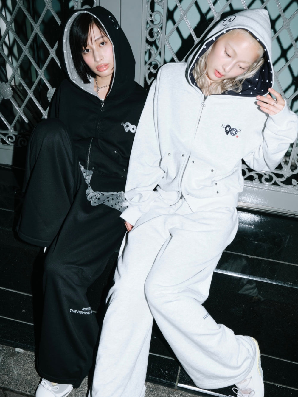 トップス 90 Logo Dot Zip Hoodie 90 Logo Dot Zip Hoodie – YZ