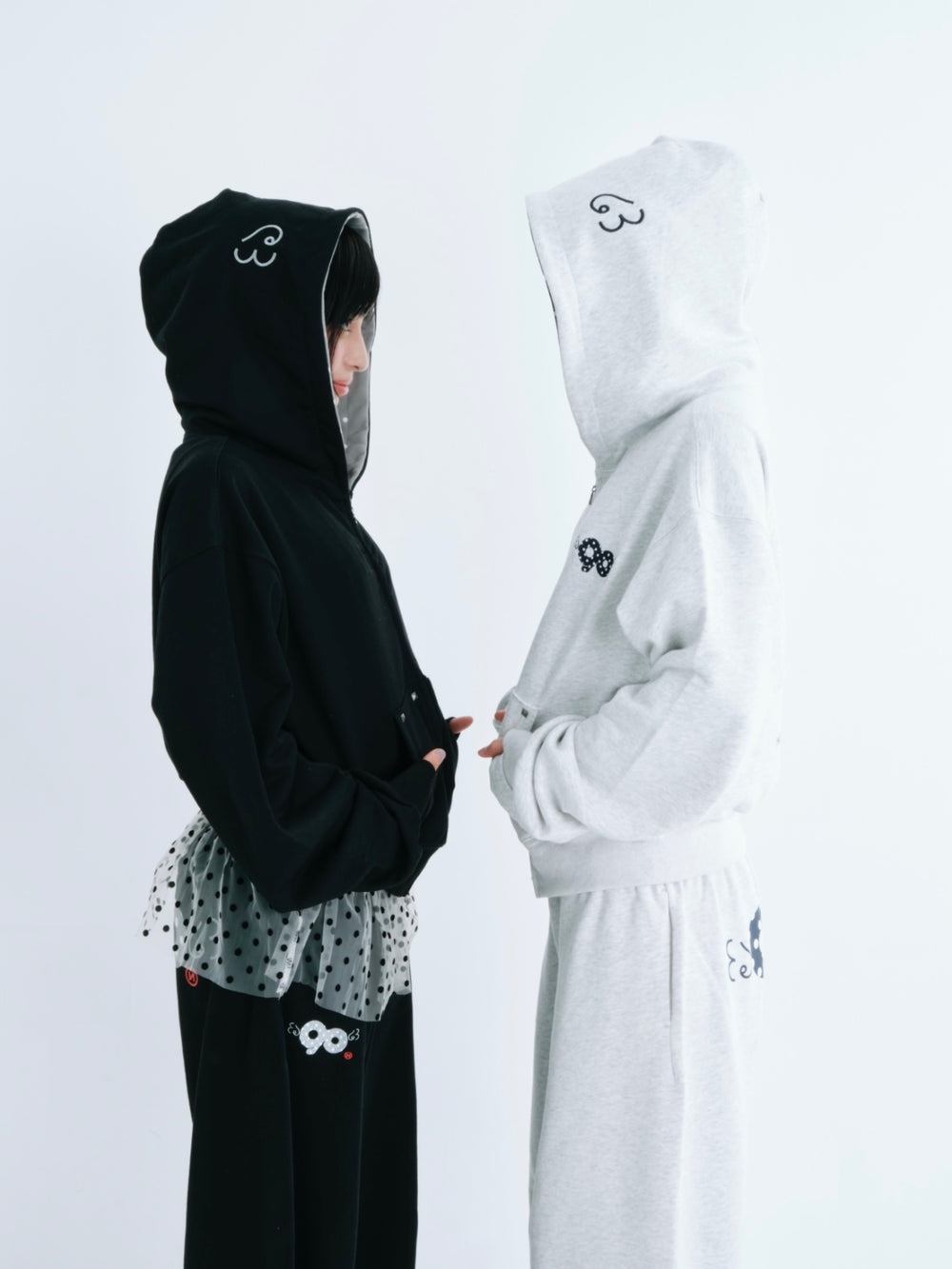 トップス 90 Logo Dot Zip Hoodie 90 Logo Dot Zip Hoodie – YZ