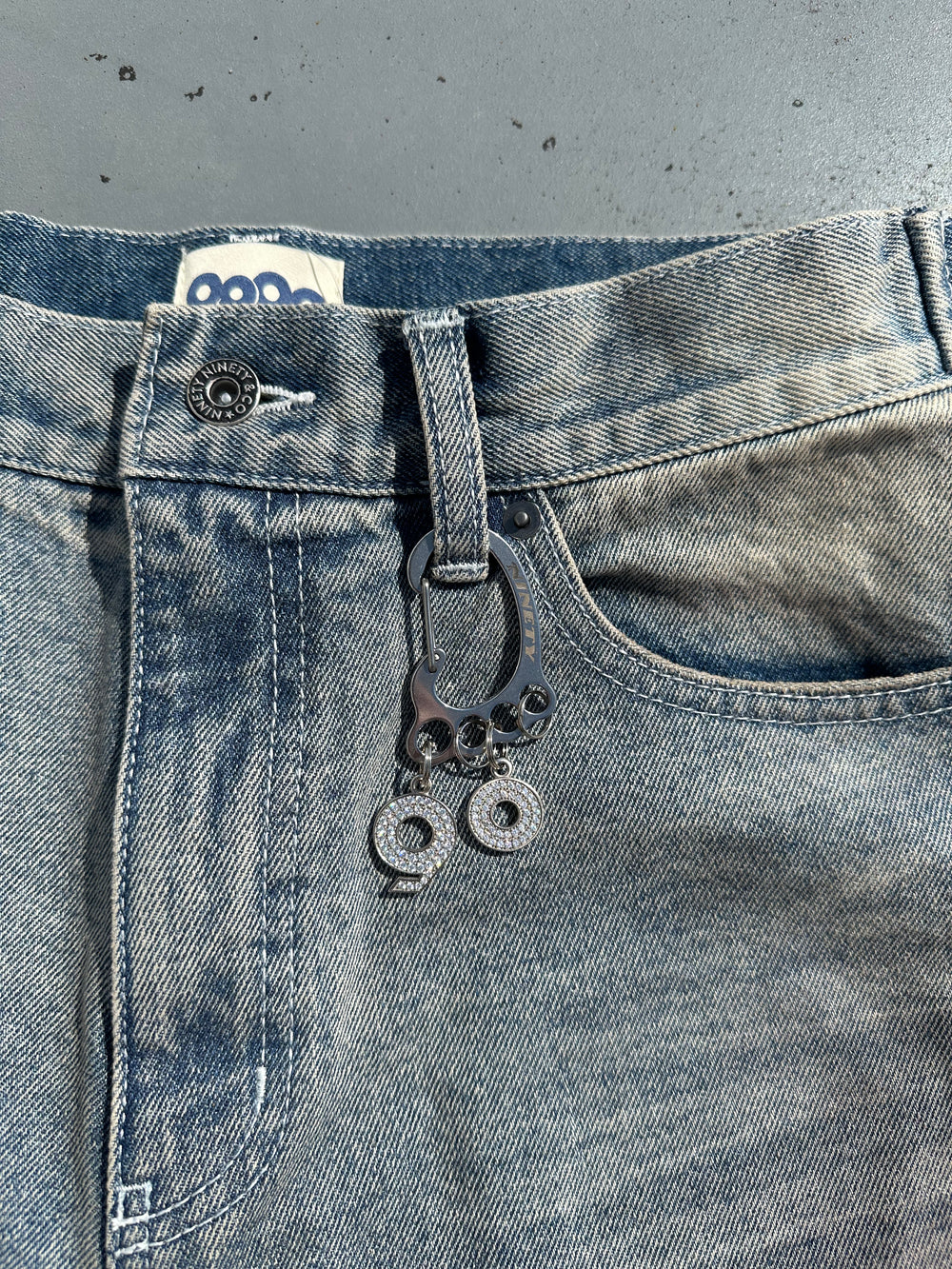 90 Logo Carabiner – YZ 90 Logo Carabiner – YZ