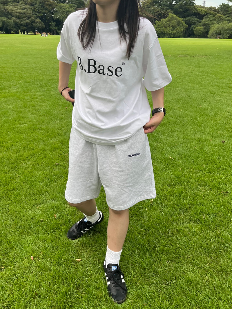 B.Base半袖Tシャツ