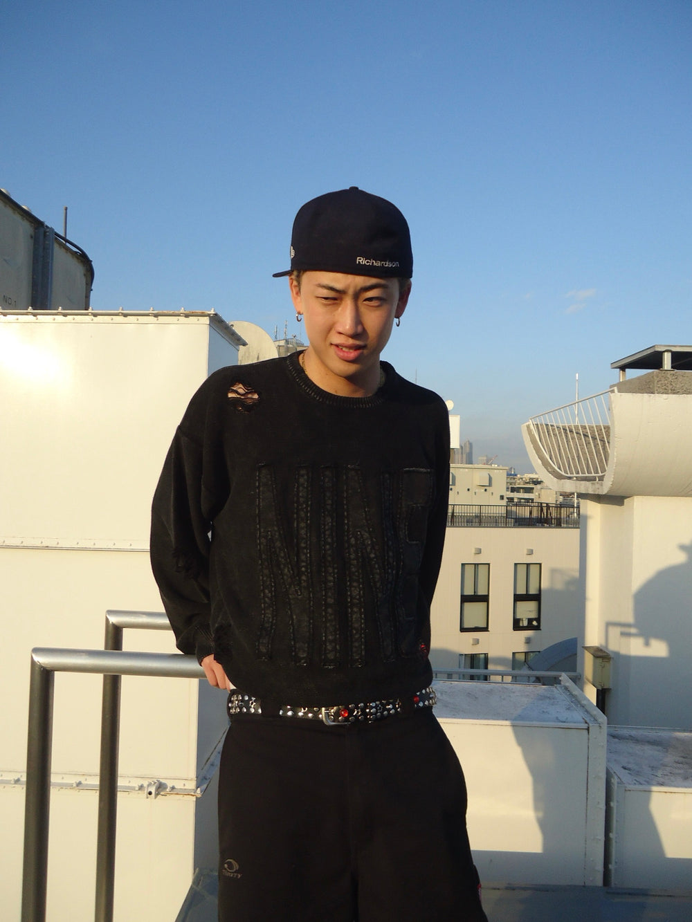 Nine Logo Damage Knit – YZ