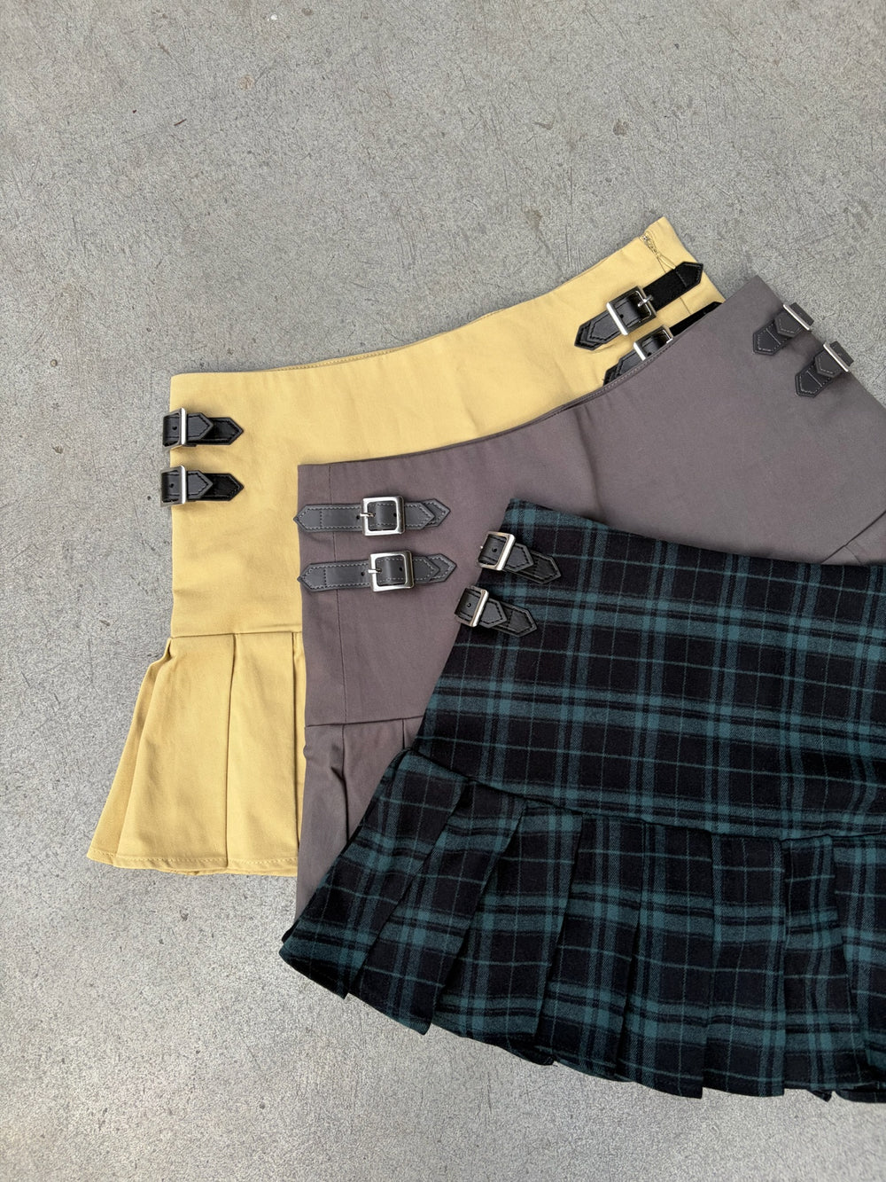 HTH(Hotter Than Hell)_NEWARRIVAL – YZ