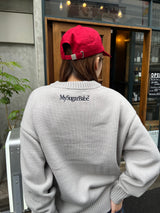 spray logo knit