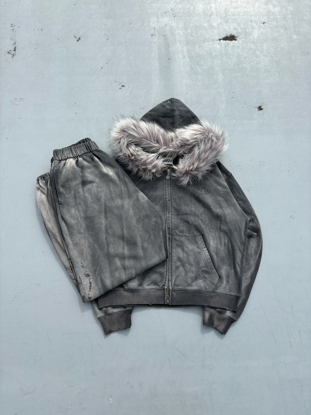 ウェア 9090 Tribal Kingo Logo Fur Zip Hoodie Tribal Kingo Logo Fur Zip Hoodie – YZ