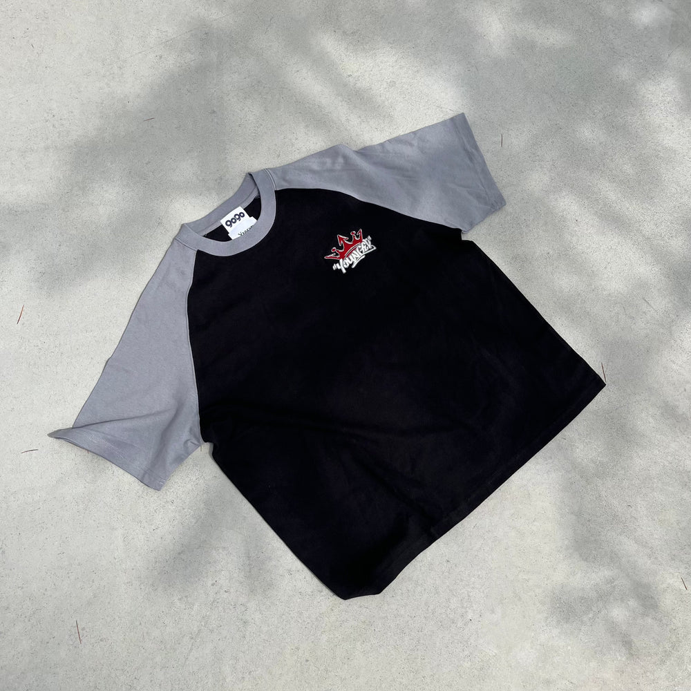 9090 × younger song King Logo Raglan Tee – YZ 9090 × younger song King Logo Raglan Tee – YZ