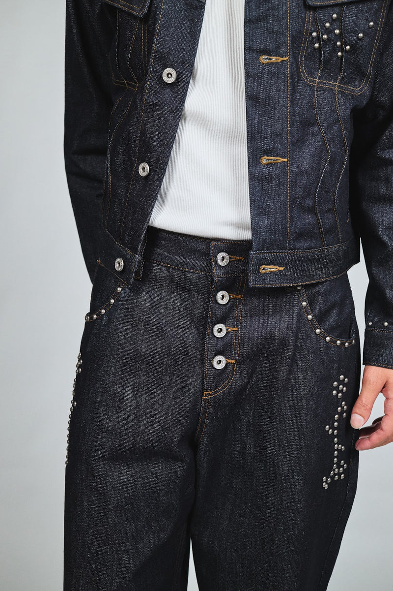 クラシックスタッズデニムパンツ 