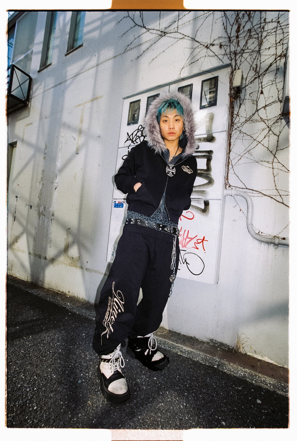 ウェア 9090 Crown Logo Sweat Pants Crown Logo Sweat Pants – YZ