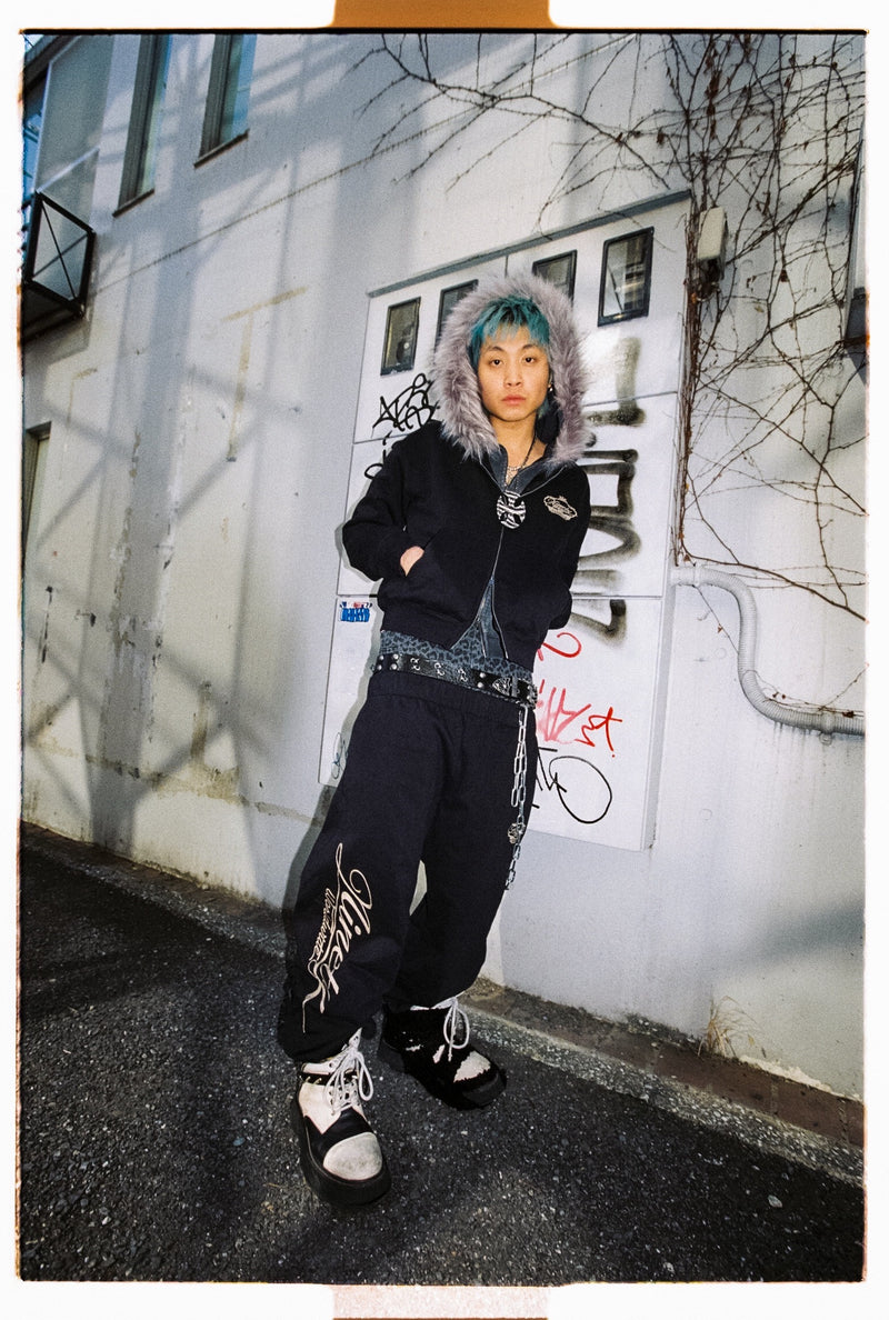 Crown Logo Sweat Pants – YZ