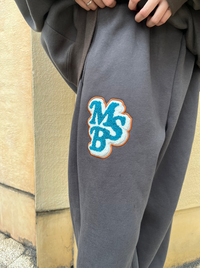 10185【タグ付き】Y-3☆刺繍ワッペン定番カラースウェットパンツ 10185【タグ付き】Y-3☆刺繍ワッペン定番カラースウェットパンツ