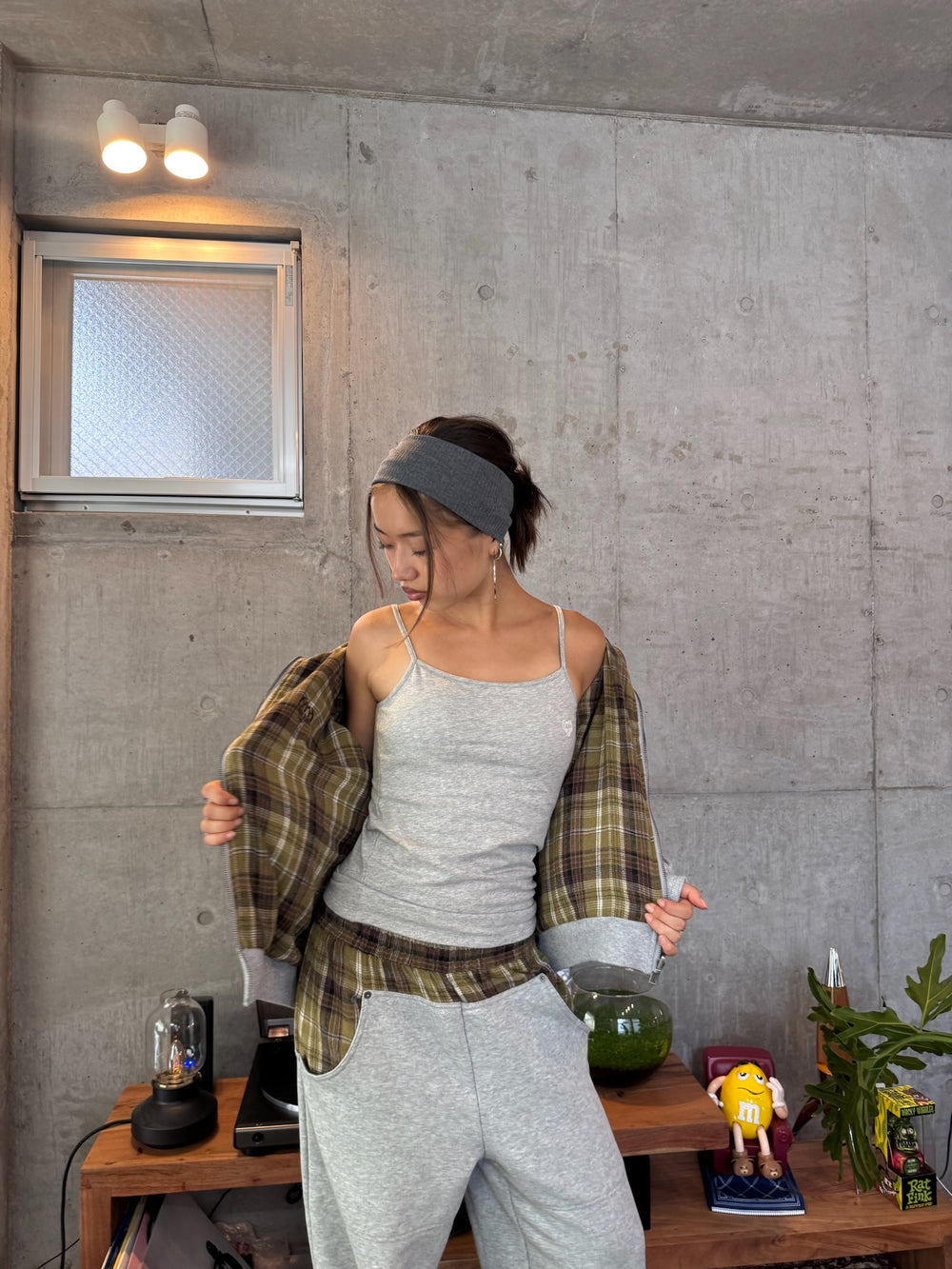 reversible check pattern zip stand – YZ