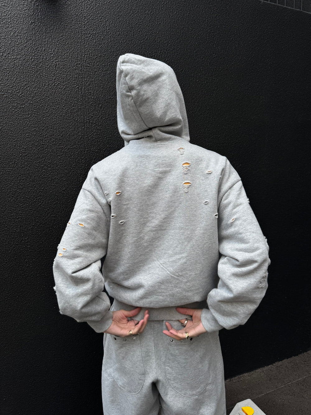 超人気【NYLON STAND HOODED JUMPER】 ネイビー サイズ２ V82999フルハーネス対応ベスト 空調機能を取り入れたファン付き