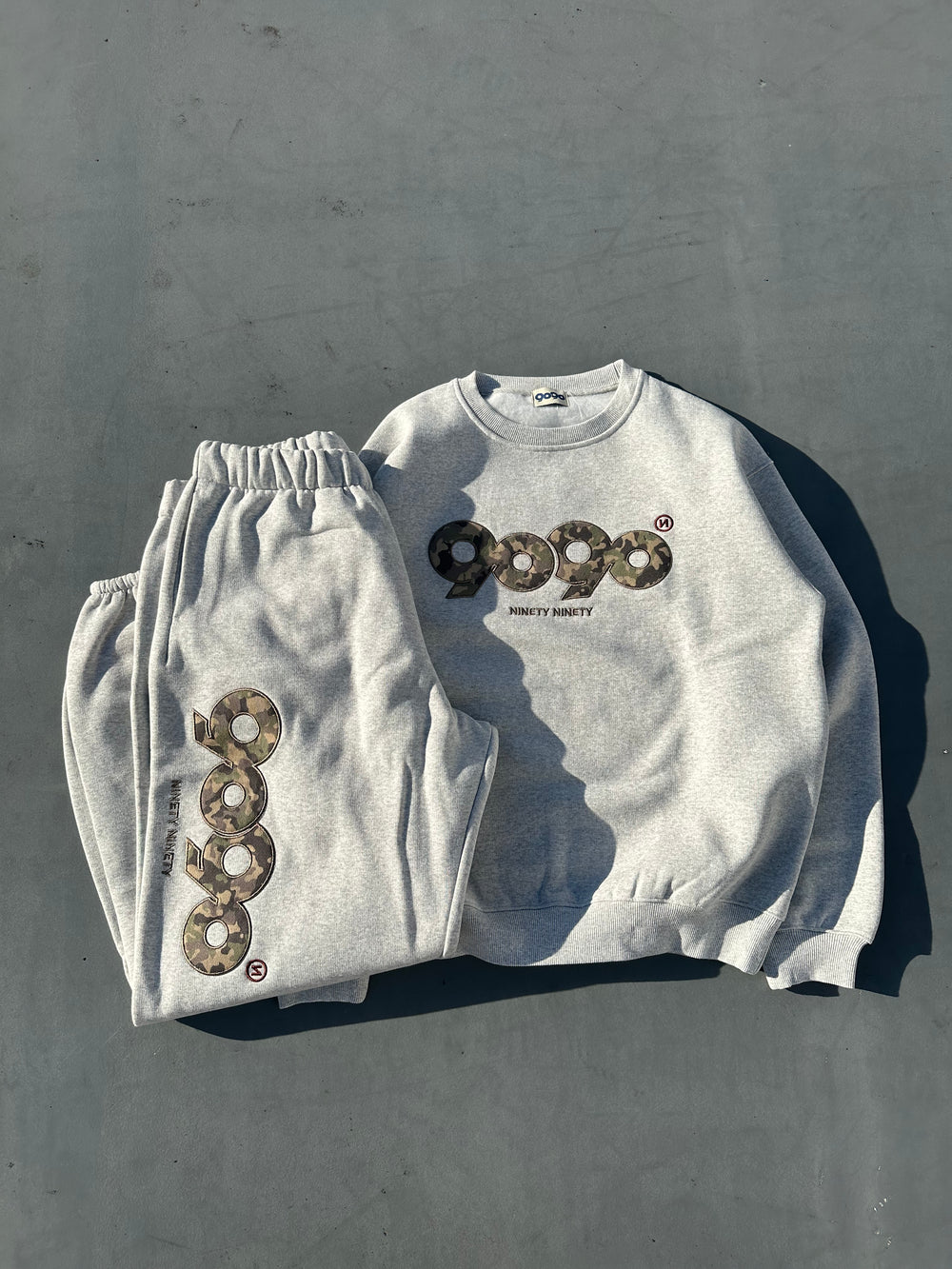 OG Logo Original Crewneck Sweat – YZ