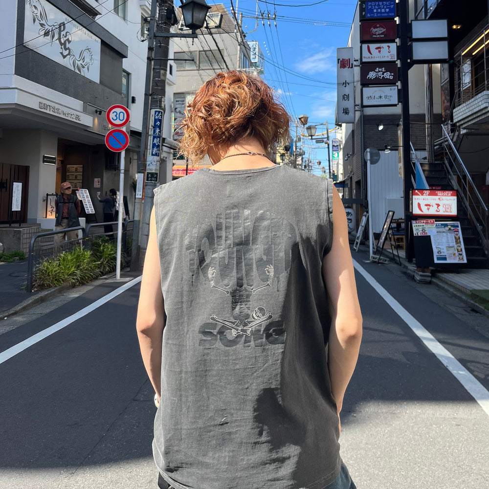 Graphic NO Sleeve – YZ
