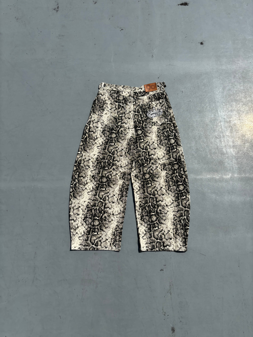 BOTTOMS(カラー: Python) – YZ