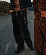 Classic studs suede pants