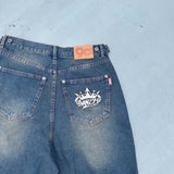 King Logo Wide TUCK DENIM PANTS