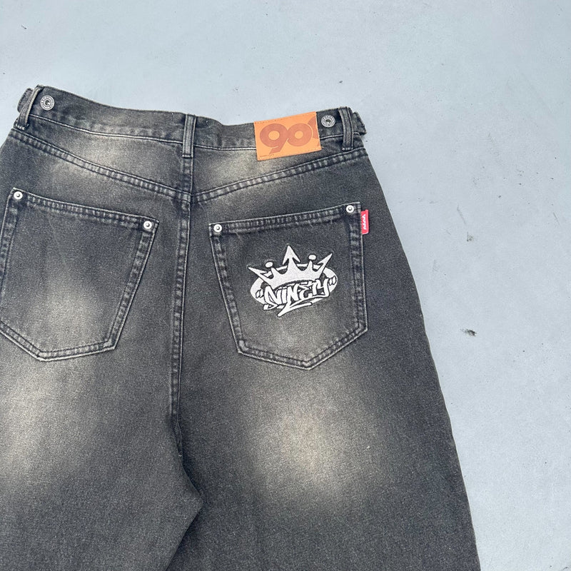 King Logo Wide TUCK DENIM PANTS