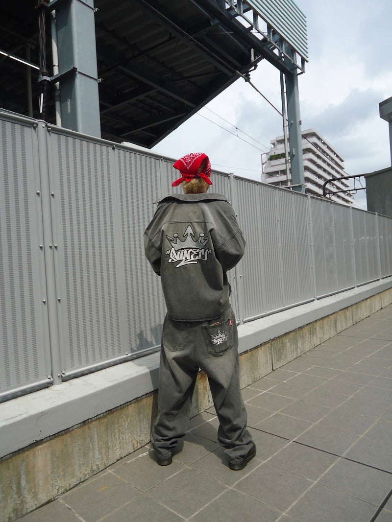 King Logo Wide Tuck Denim Pants