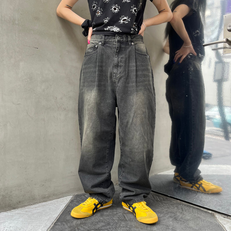 King Logo Wide TUCK DENIM PANTS