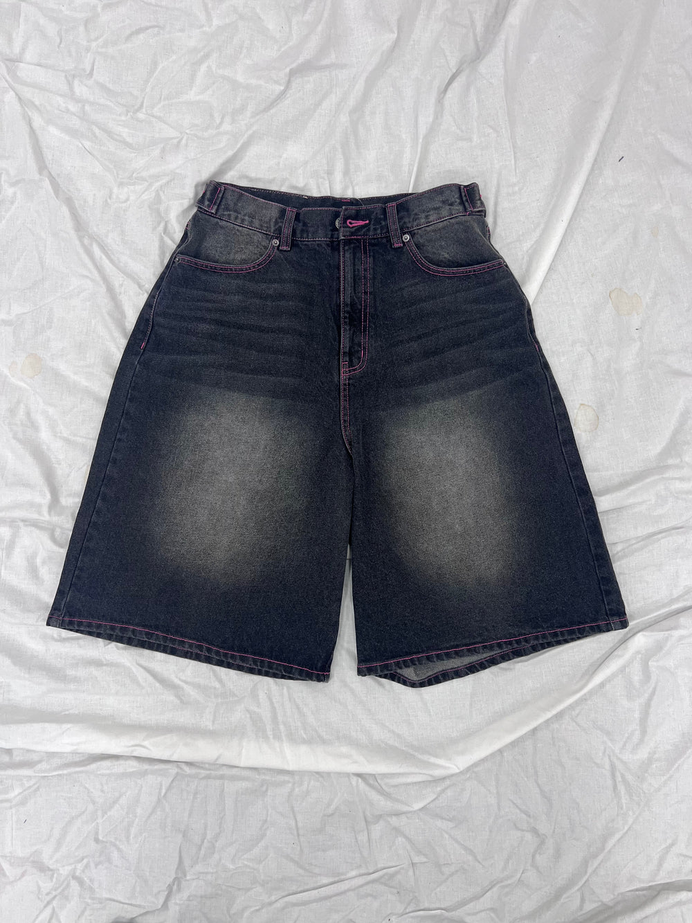 パンツ 9090 Ninety Girl Logo Buggy Jorts IMG_3108_2_1000x.heic?v=1749030683