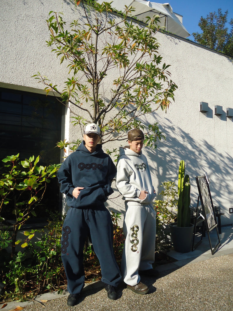 9090 OG Logo Rich Sweat Pants