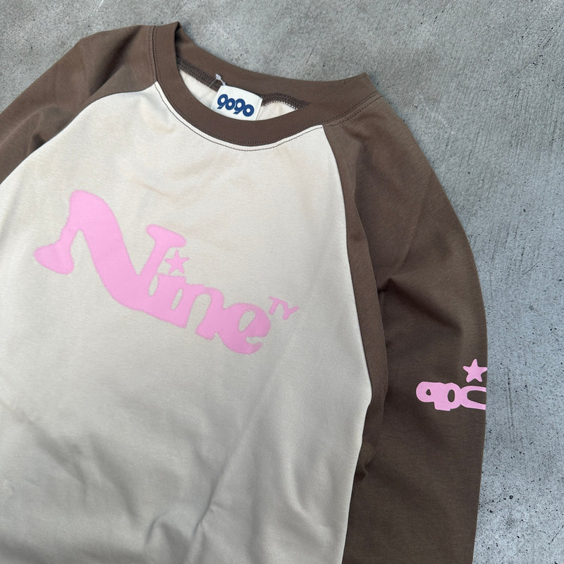 Dot Logo Raglan L/S Tee