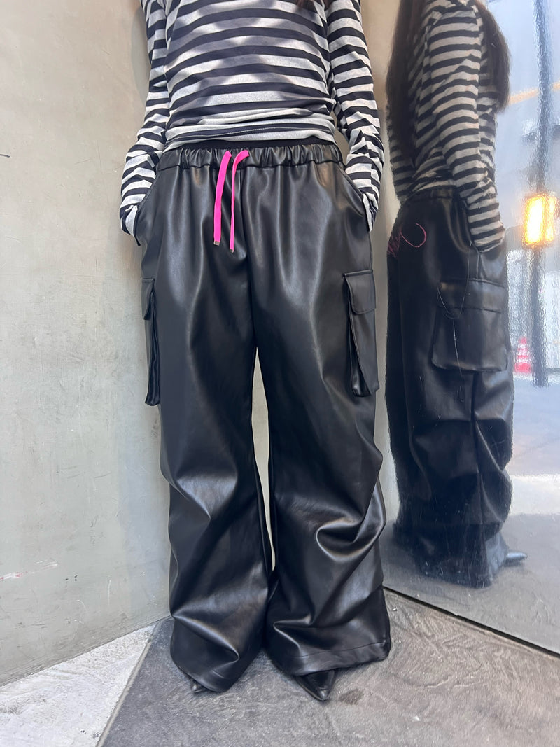 レザータックパンツ – YZ