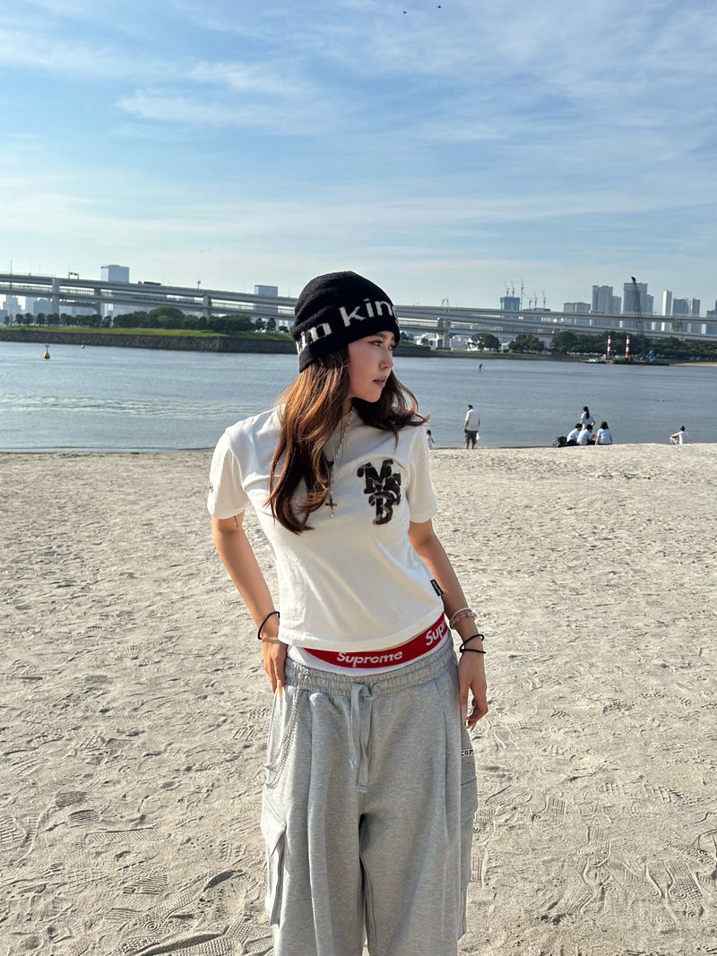 어소트 와펜 및 로고 티 