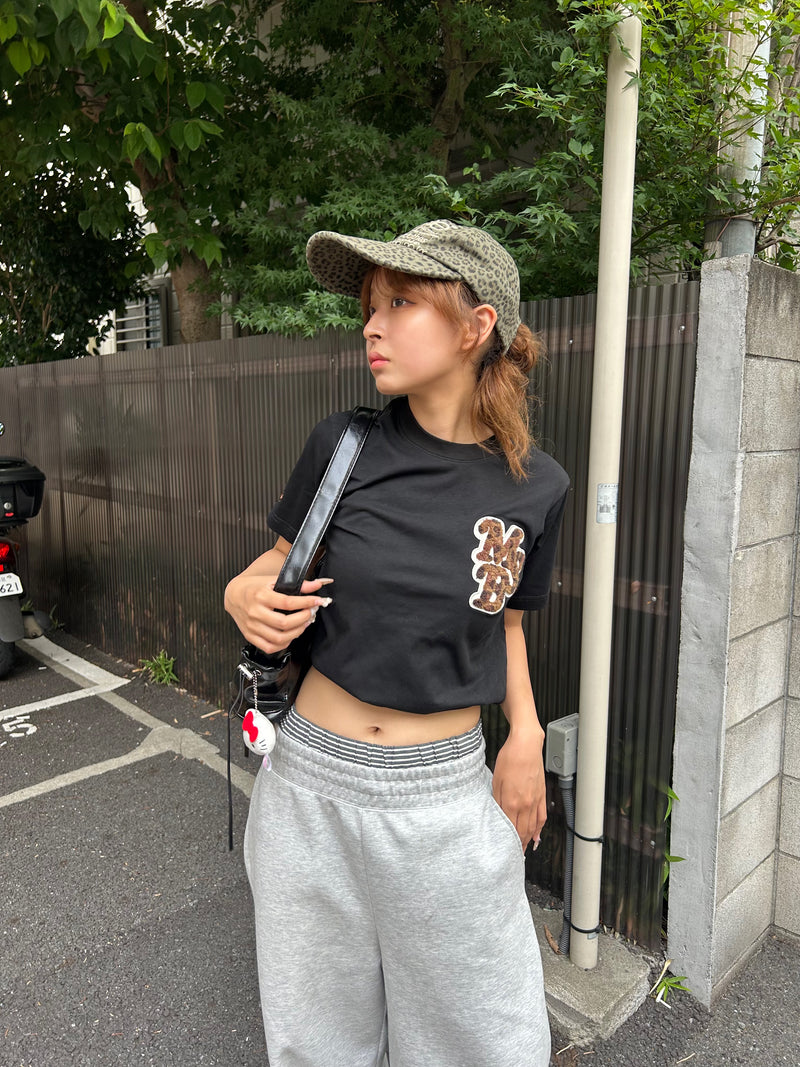 어소트 와펜 및 로고 티 