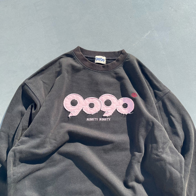 9090 OG Logo Patched Crewneck Sweat