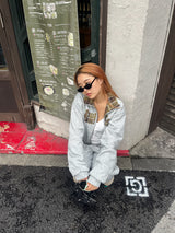 reversible check pattern zip stand