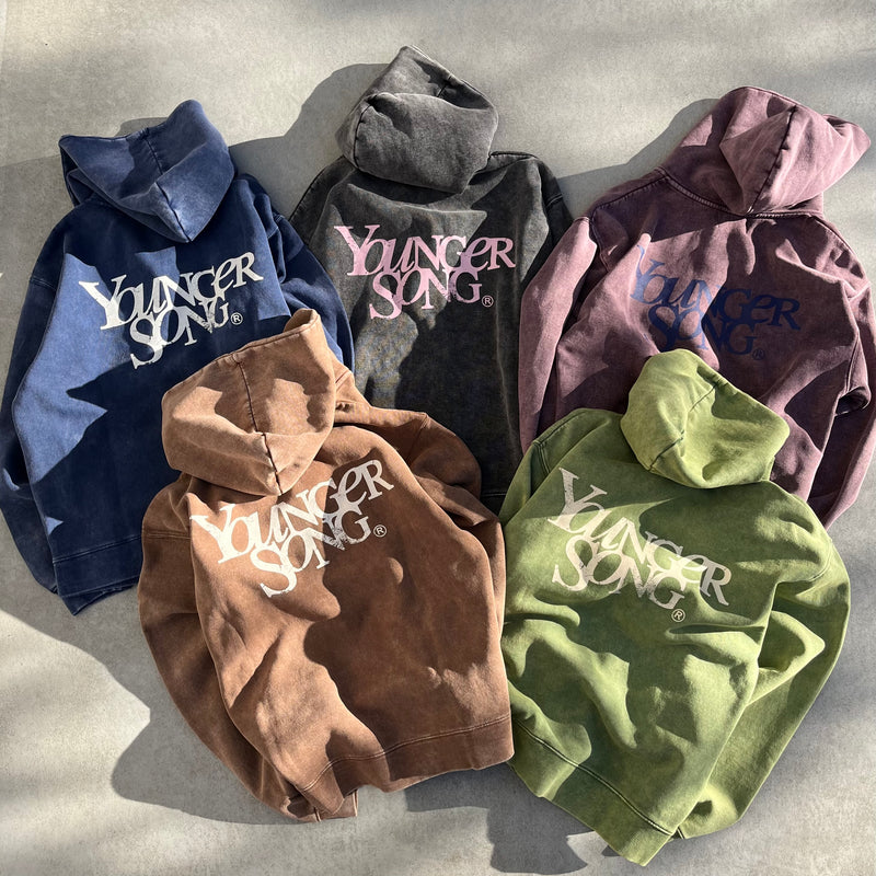 universal logo powder zip hoodie（発送予定：2024年12月下旬〜）