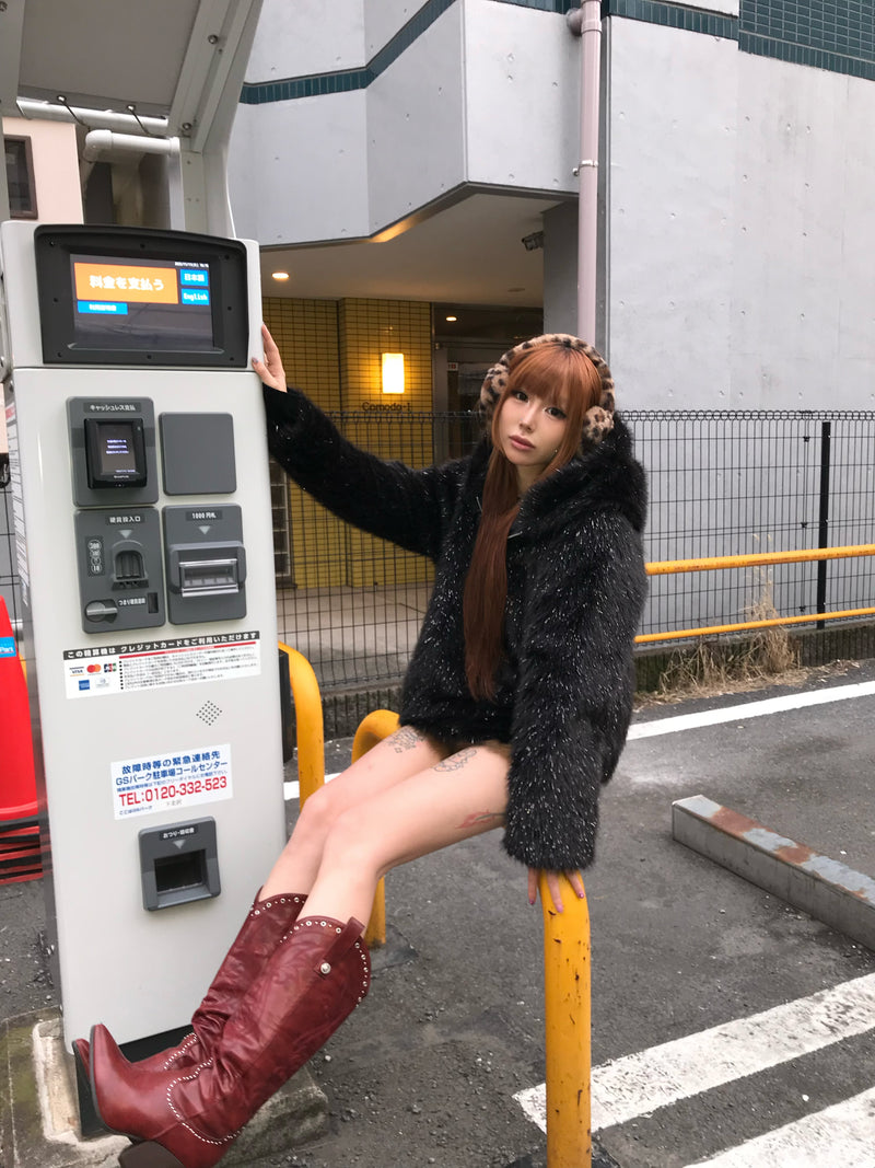 나인티 걸 오버 퍼 아우터 