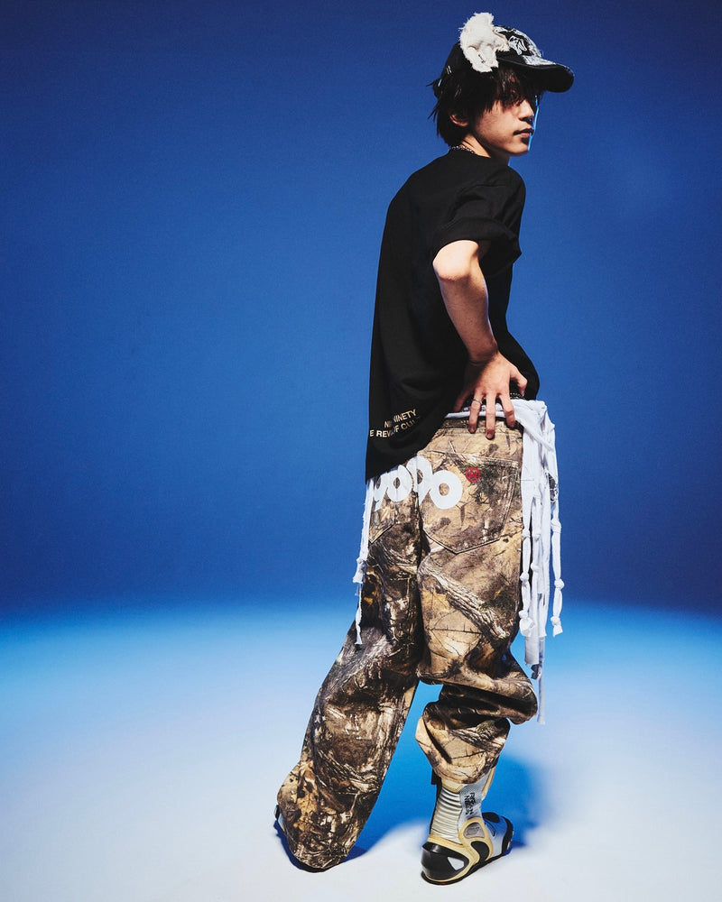 9090 OG Logo Painted Denim Pants