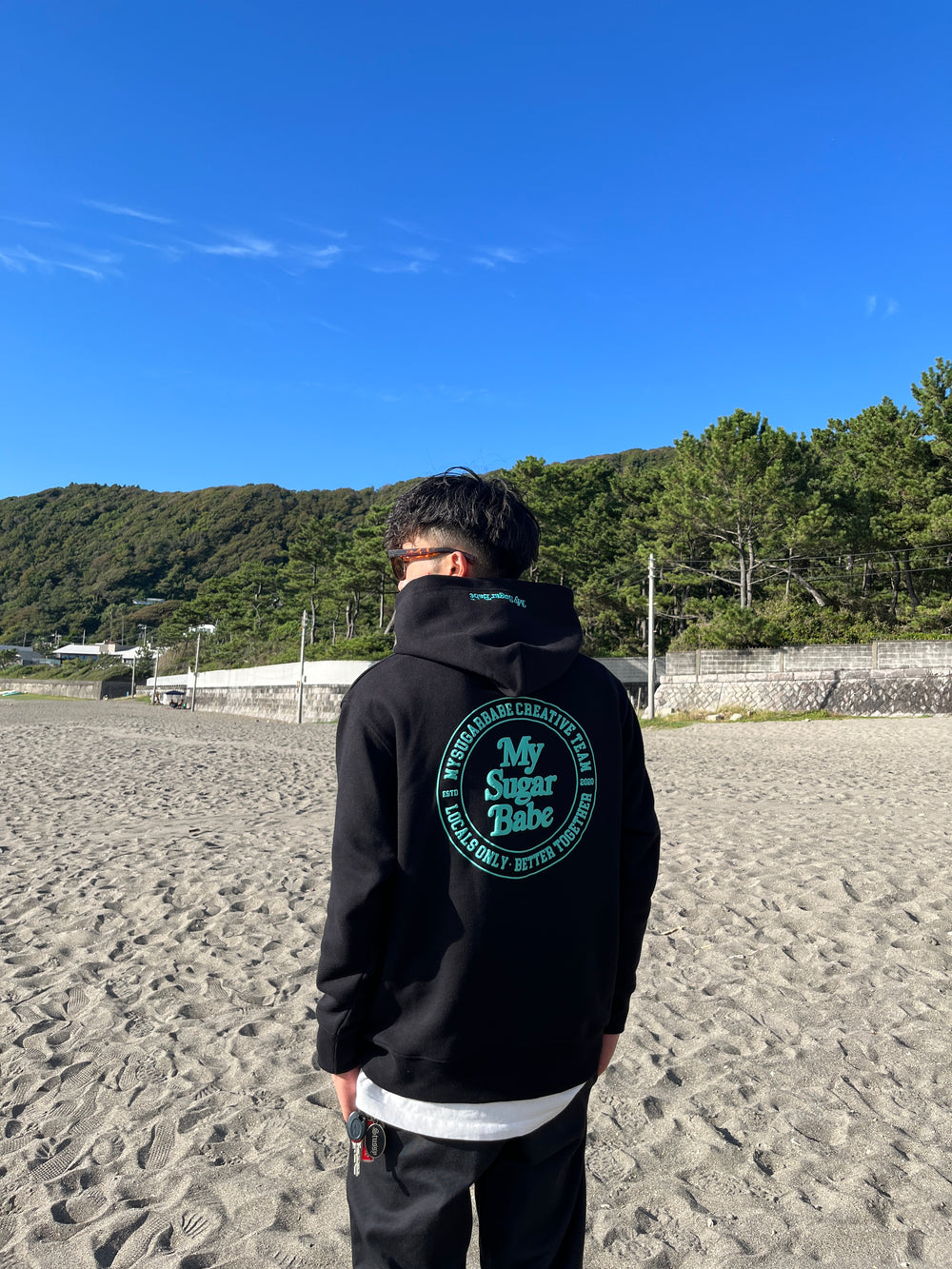 circle logo hoodie – YZ