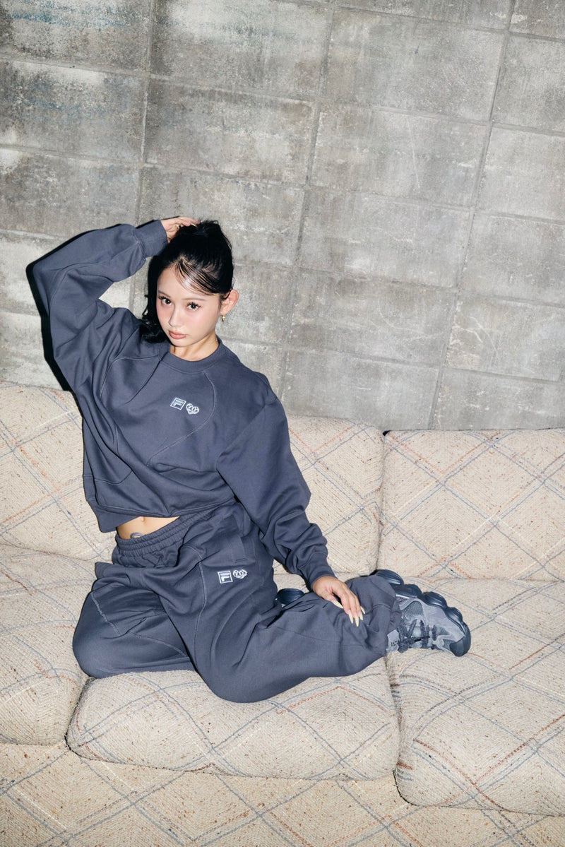 FILA × HTH 스웨트팬츠 