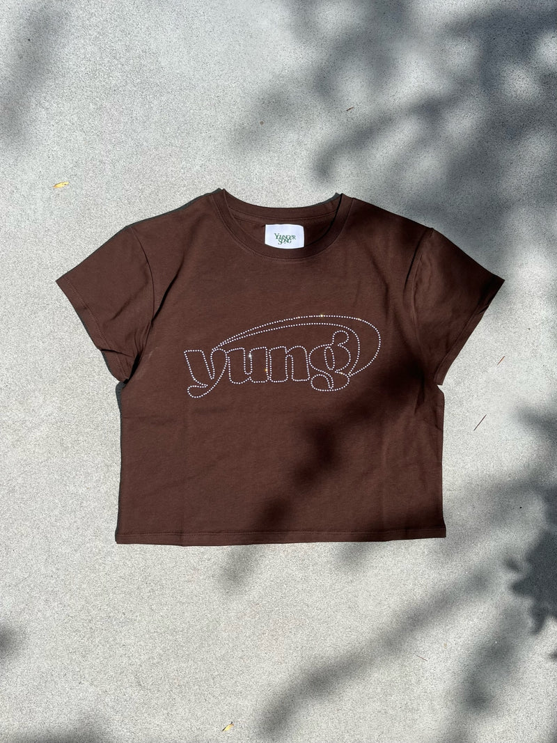 yung 로고 라인스톤 핏 티 