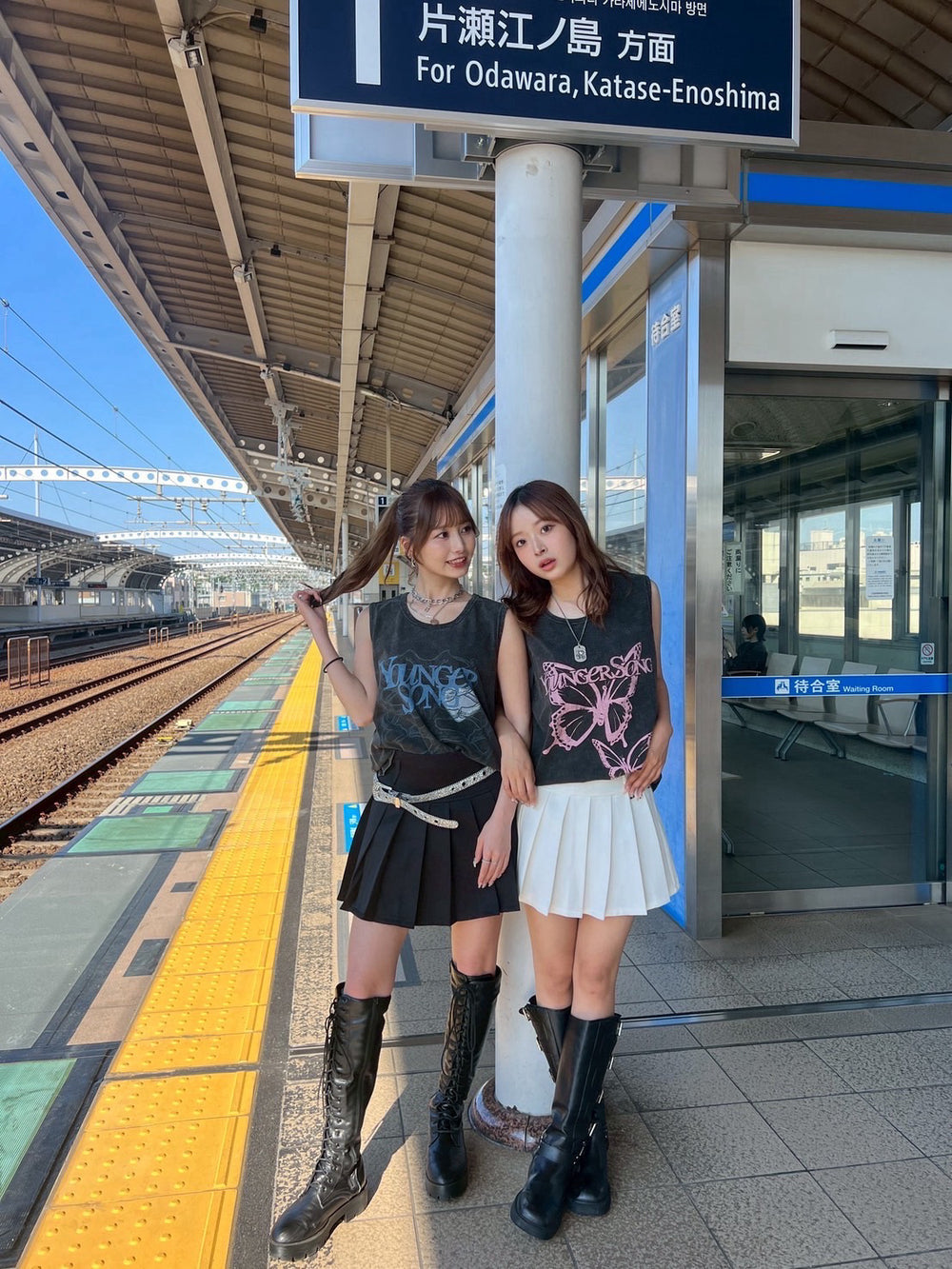 アソートグラフィックスリーブレス – YZ