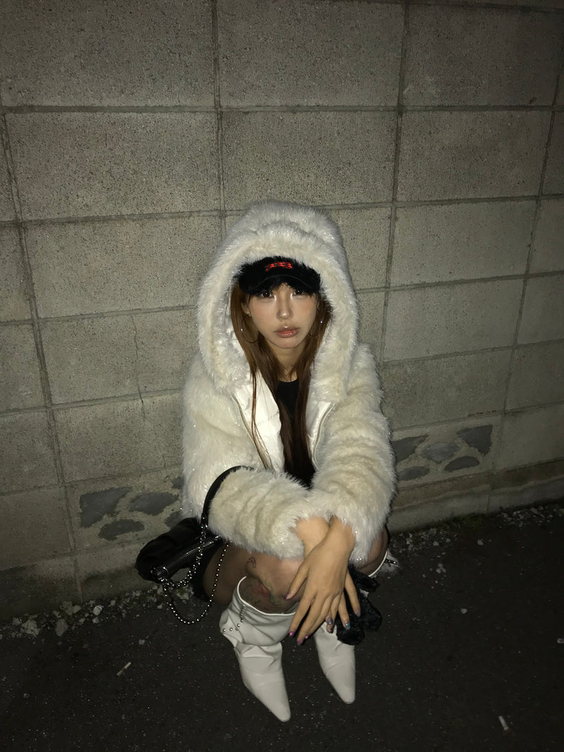 나인티 걸 오버 퍼 아우터 