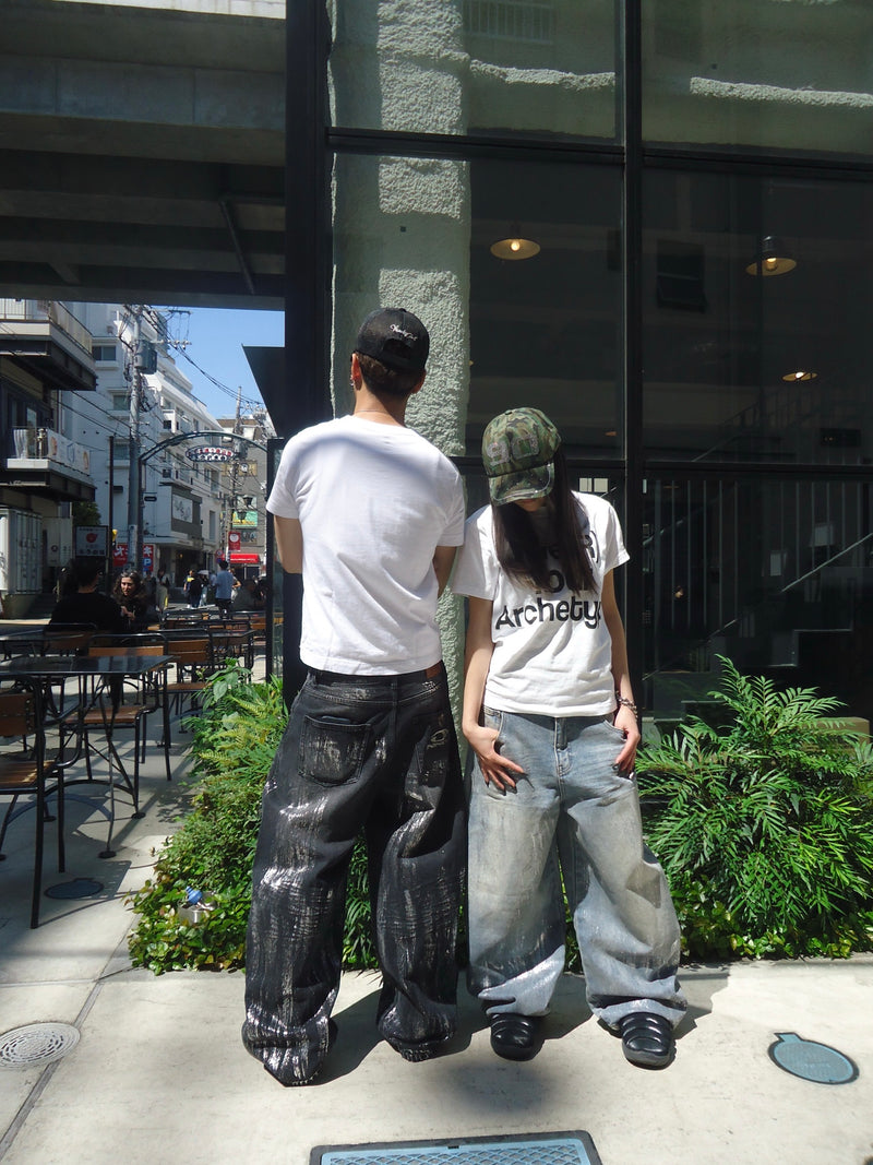 平成标志闪亮印花牛仔裤 