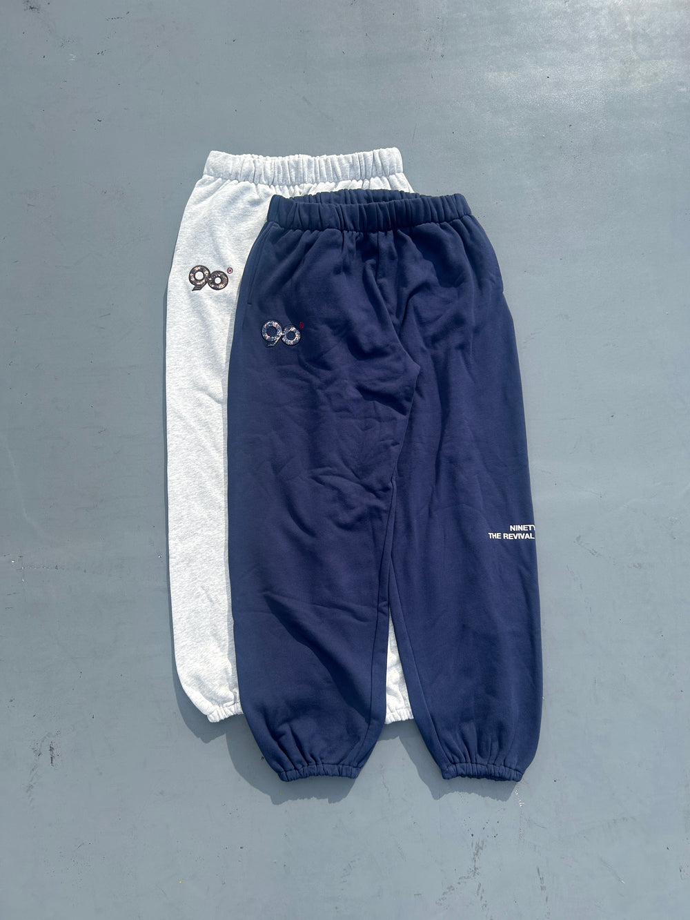 90 Logo Flower Sweat Pants – YZ